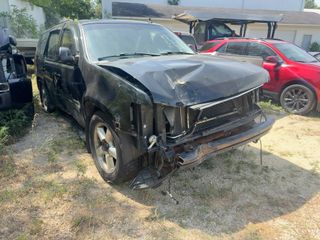 2007 Chevrolet Tahoe V6 - Primary Damage Left Image